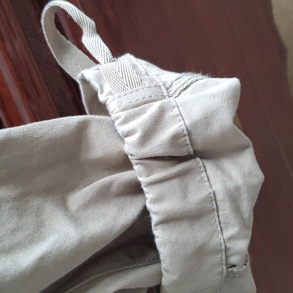 EUC Khaki color Cargo - Picture 6 of 7